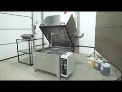 Sprayreinigingsmachine met draaikas voor het reinigen van motorblokken